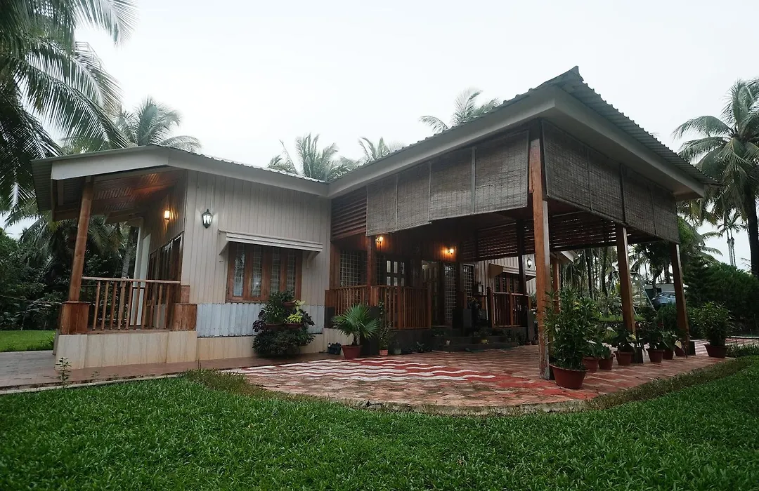 Rainforest Resort-1