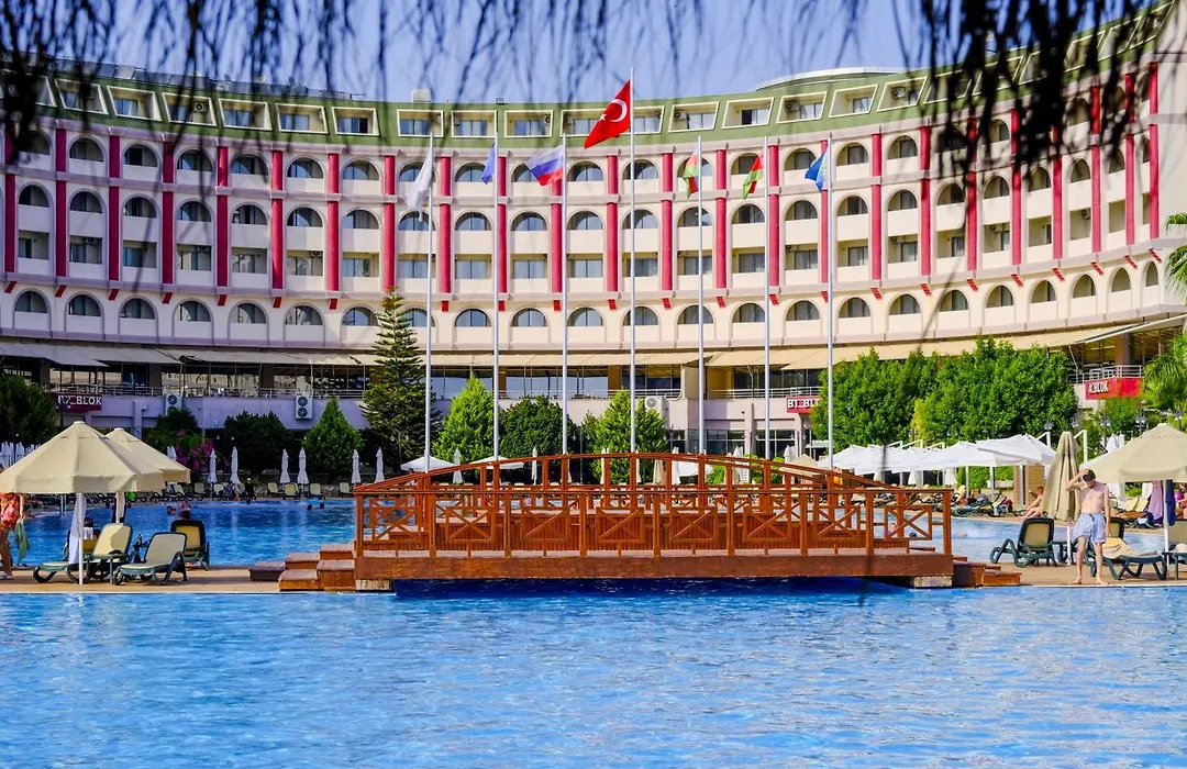 Grand Cortez Halal Family Hotel-1