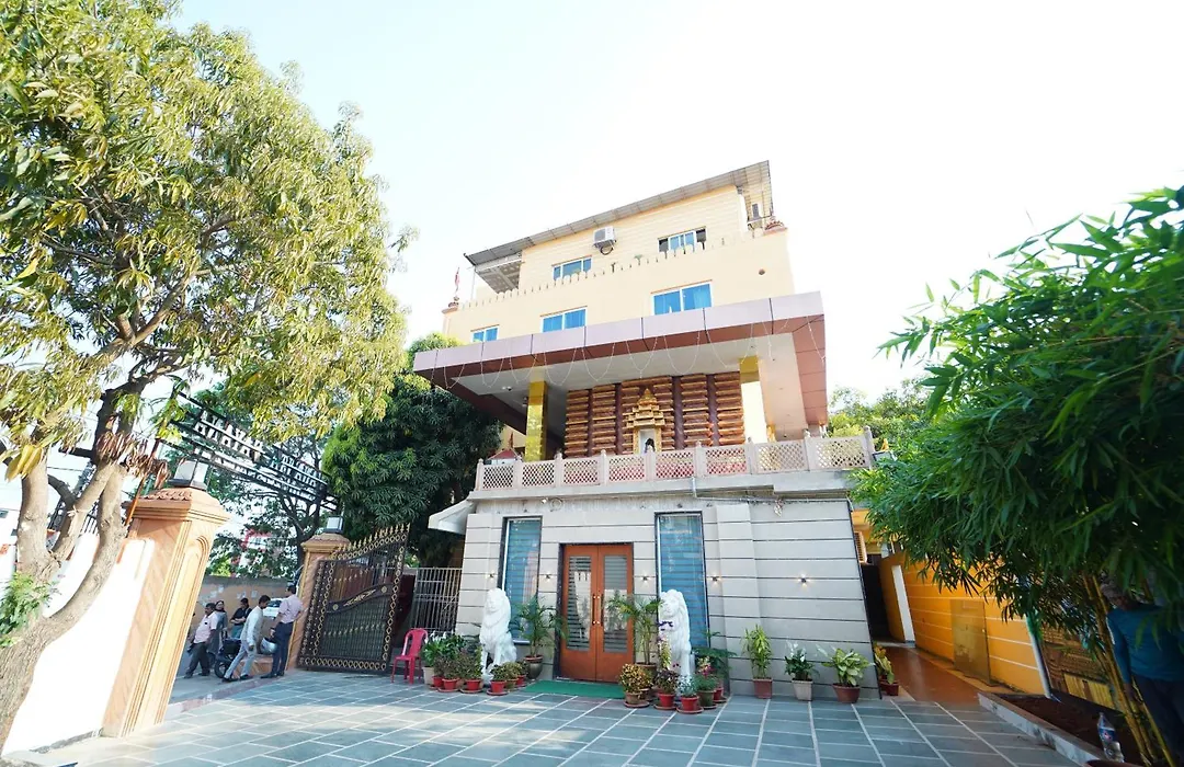 Hotel Ananta Sayana-1