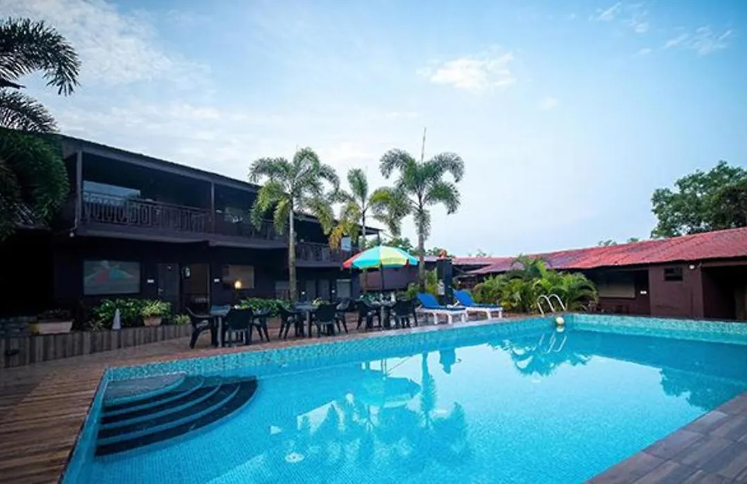 Fabhotel La Gracia Resort-1
