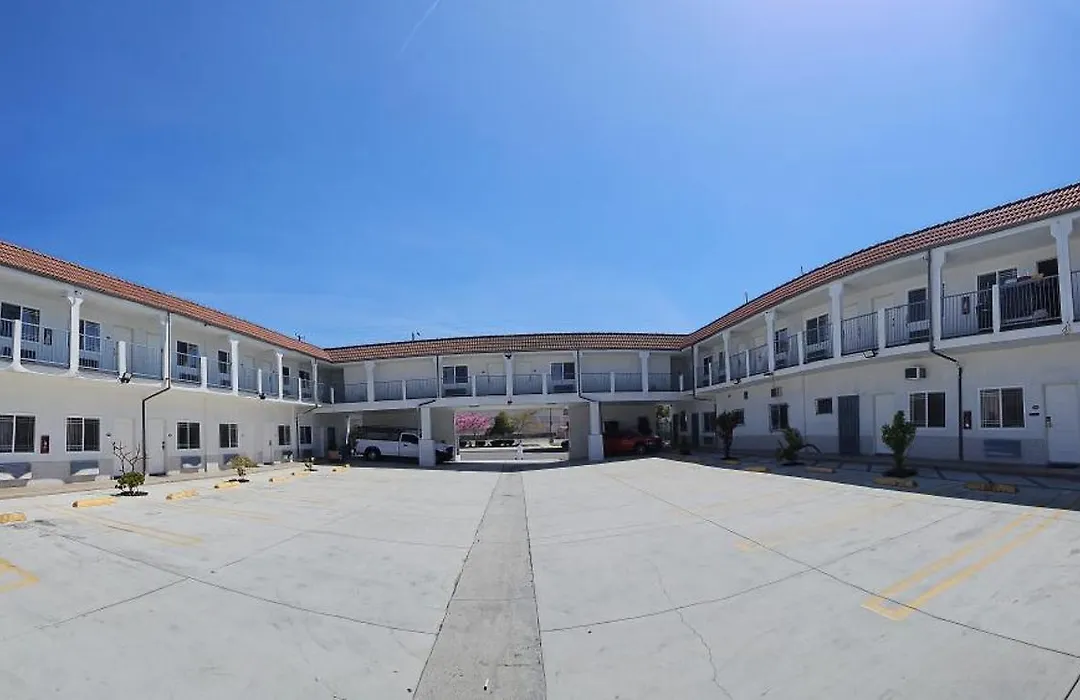 Dream Inn-1