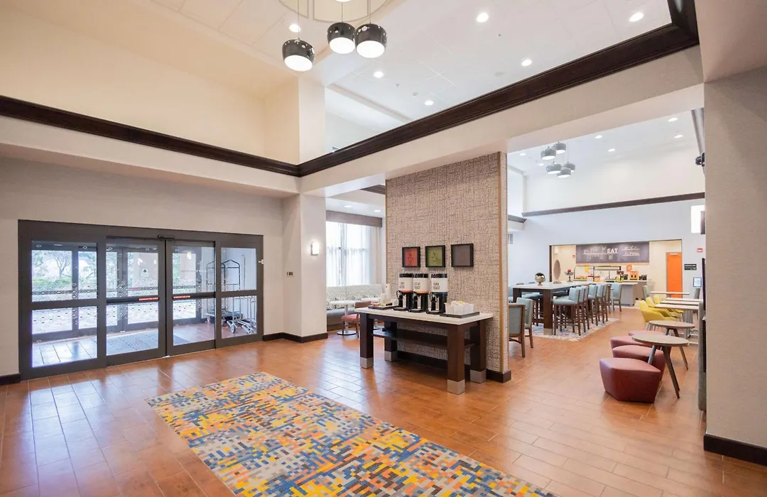 Hampton Inn & Suites By Hilton Seattle/Kent-1