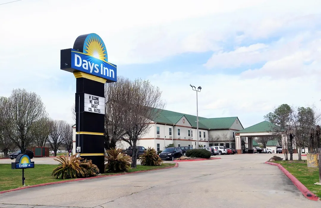 Days Inn By Wyndham Denham Springs-Baton Rouge East-1