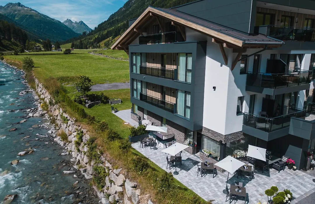 Hotel Modern Mountain-1