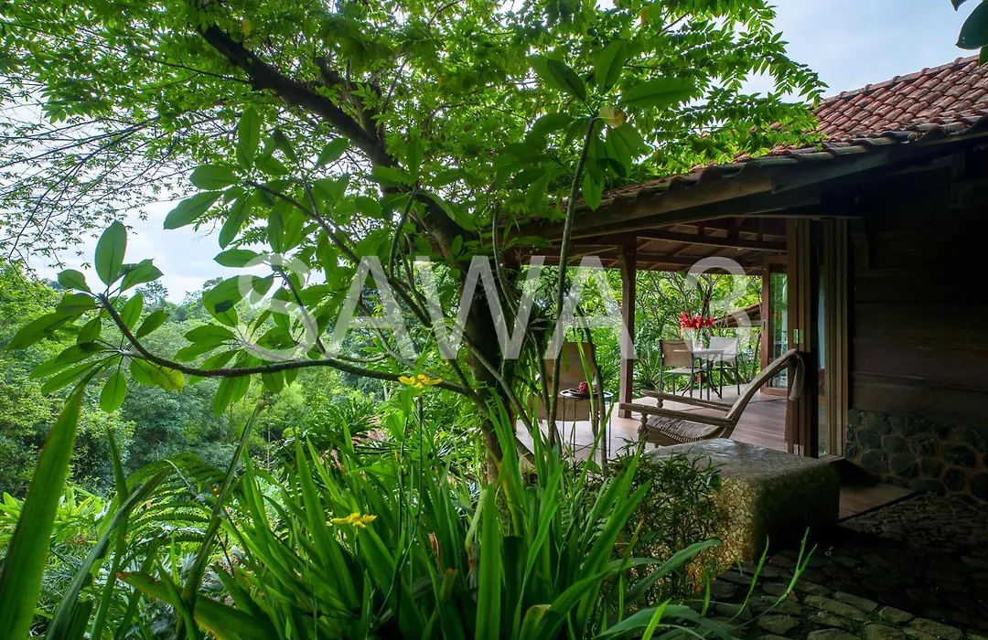 Rumah Lereng Bandung-1