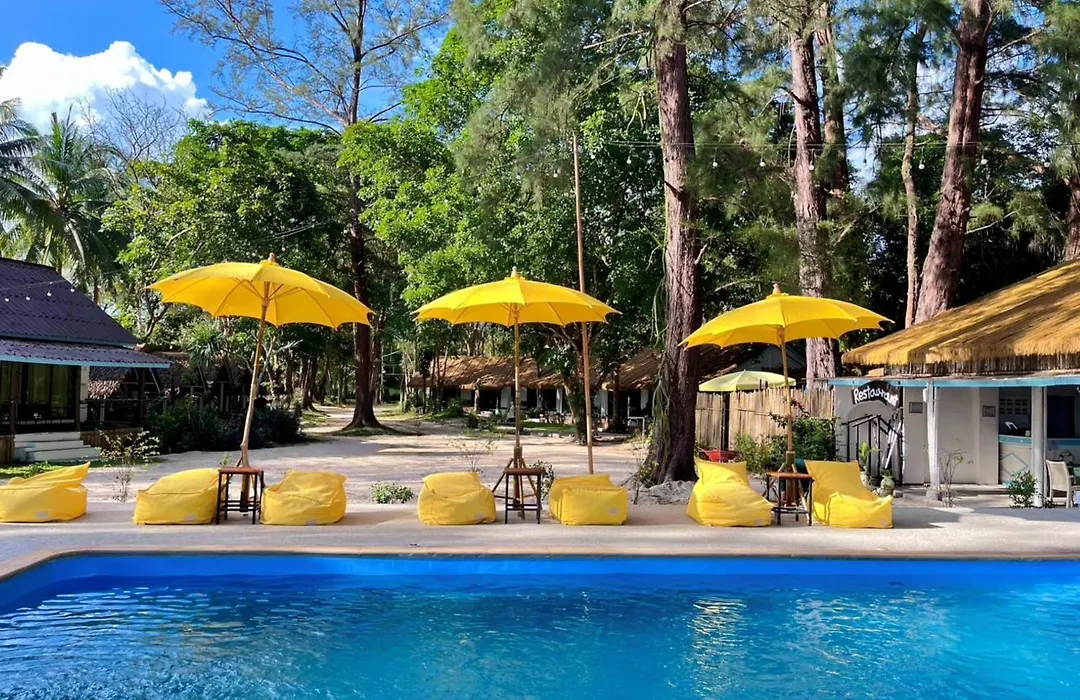 Long Beach Club Krabi-1