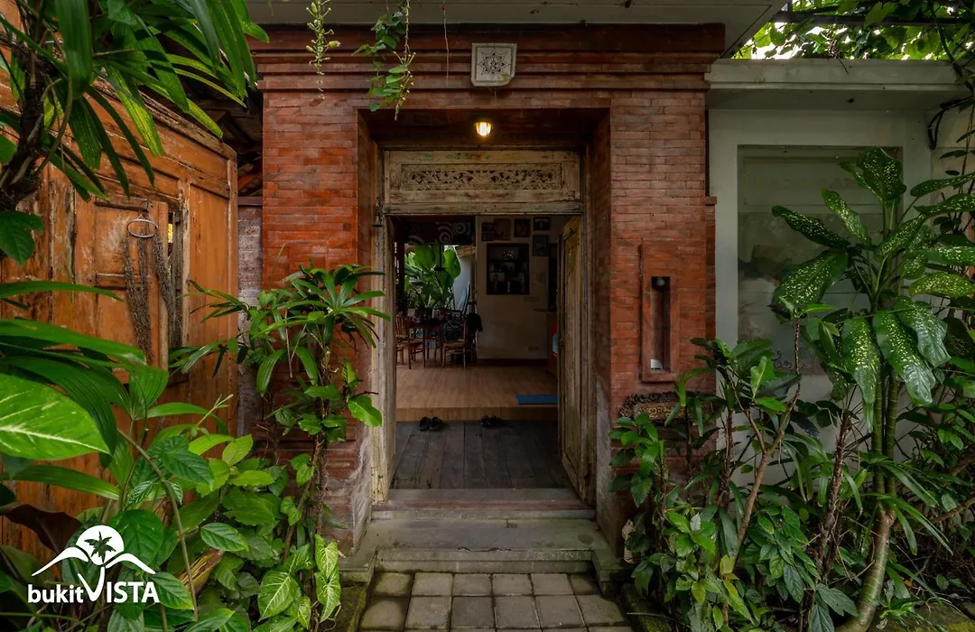 Kamisama Homestay By Bukit Vista-1