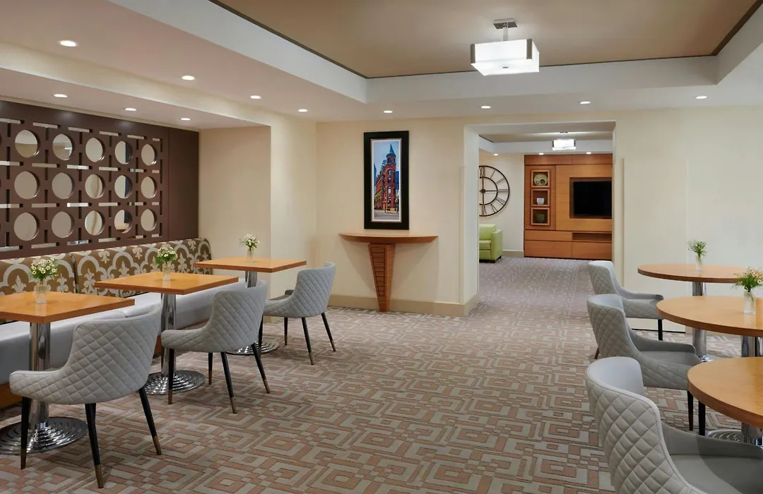 Sheraton Parkway Toronto North Hotel & Suites-1