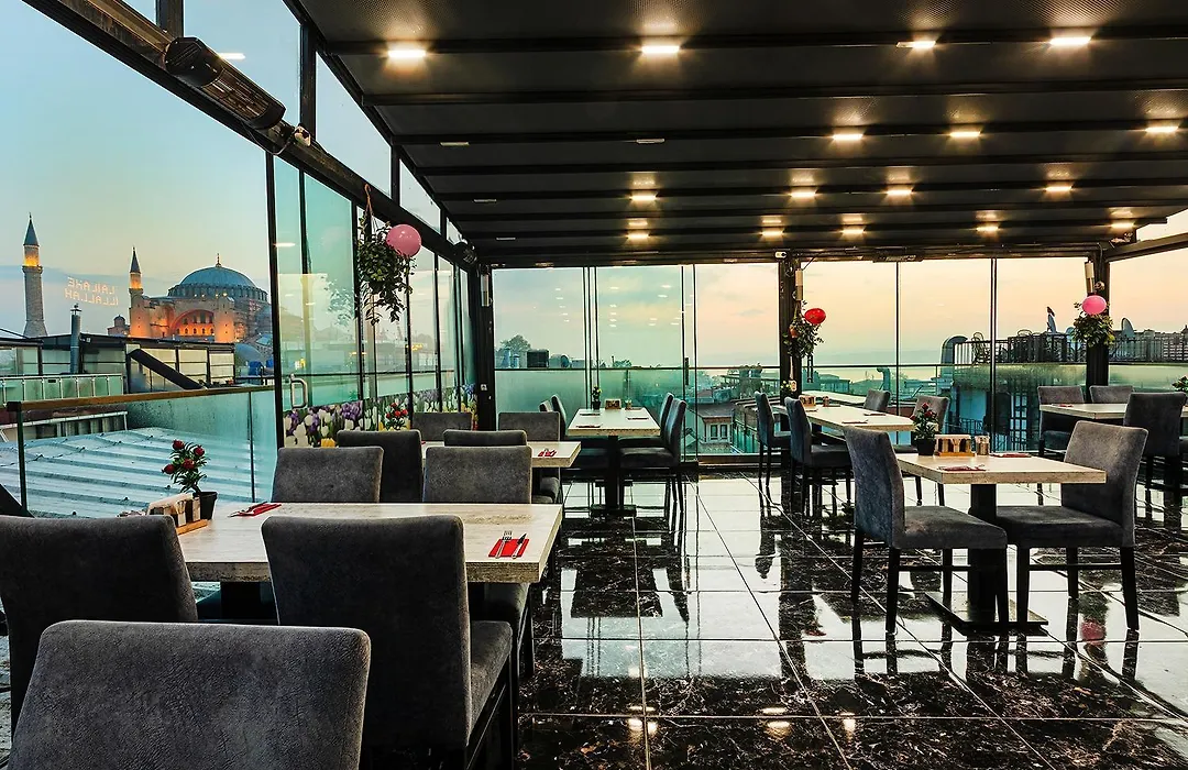Aristocrat Hotel-1