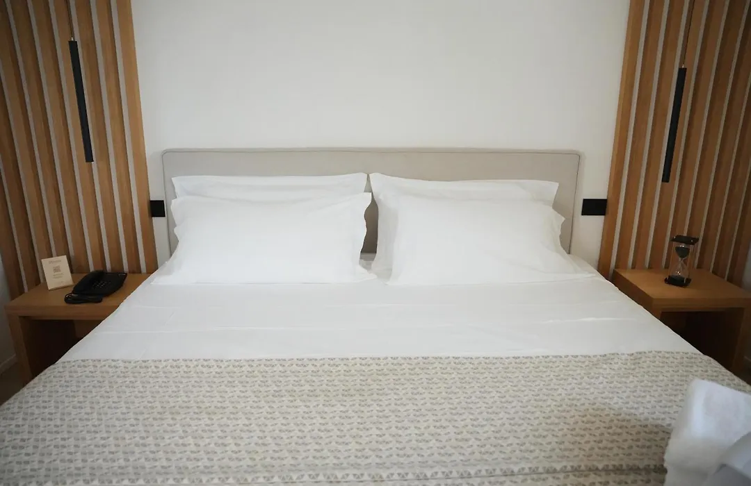 Plana Hotel-1