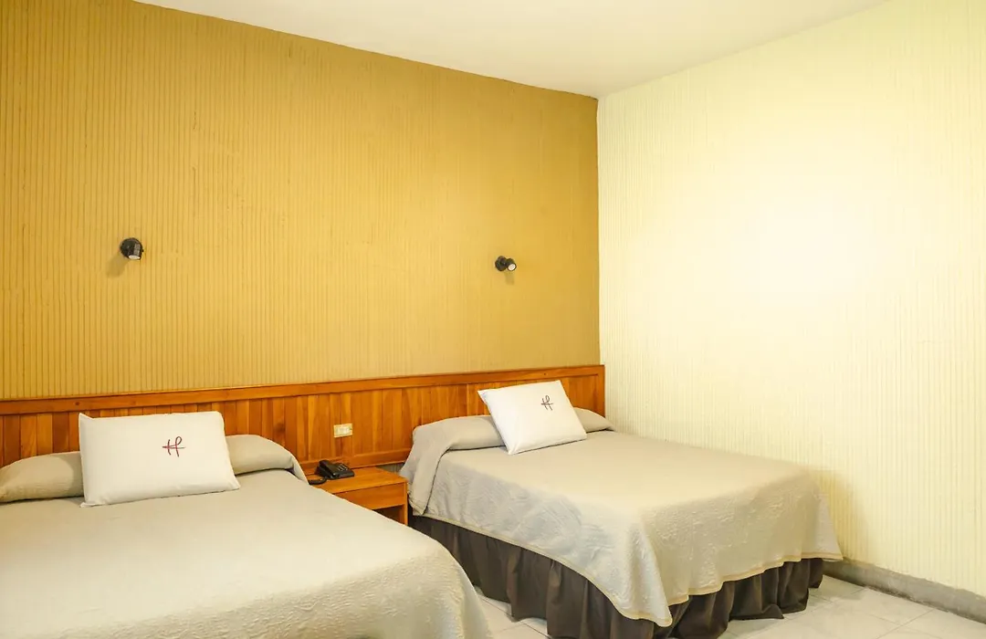Hotel Fenix-1