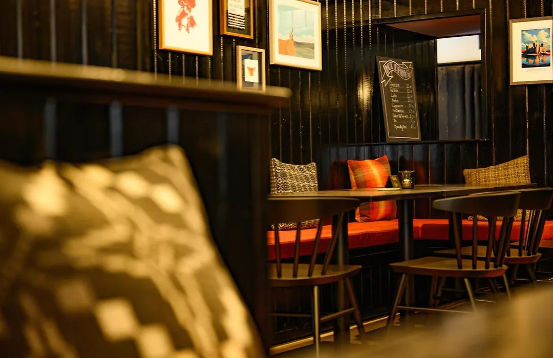 Tyn-Y-Coed Inn-1