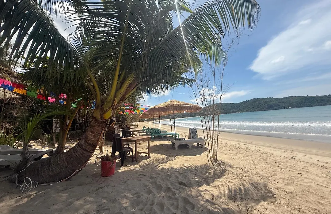 Zhaya'S Beach & Cottages-1