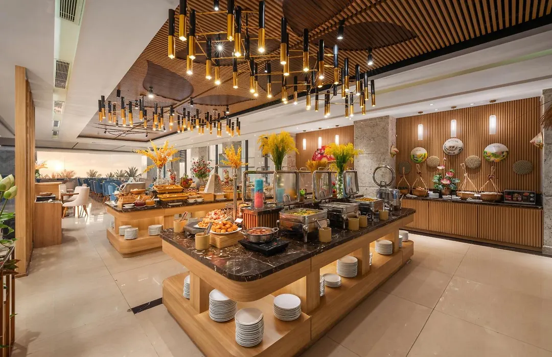 Canvas Danang Beach Hotel-1