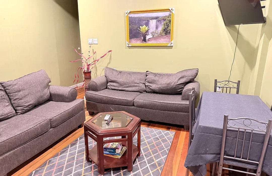 Hollywood Guesthouse-1