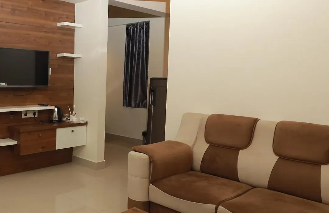 Platinum Airport Lounge-1
