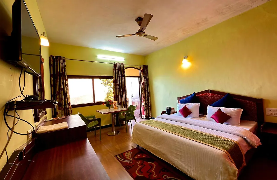 Hotel Hill Top Forest Palace-1