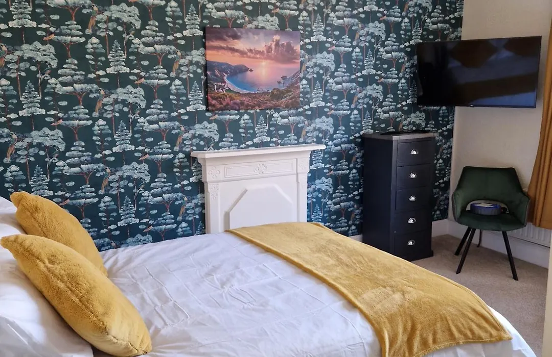 Coldstreamer Inn-1