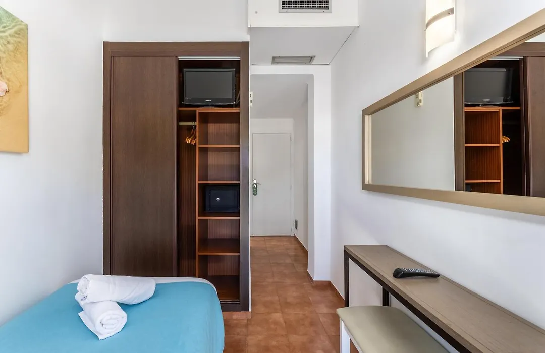 Hostal Neptuno-1