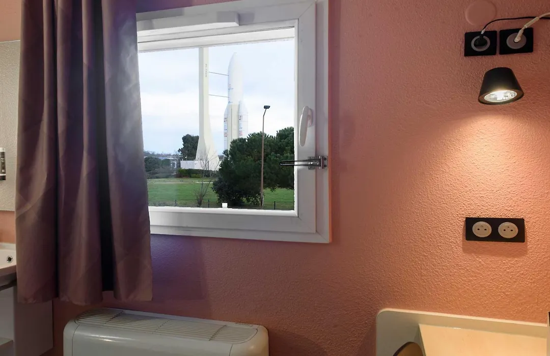 B&B Hotel Toulouse Cite De L'Espace Hurel-1