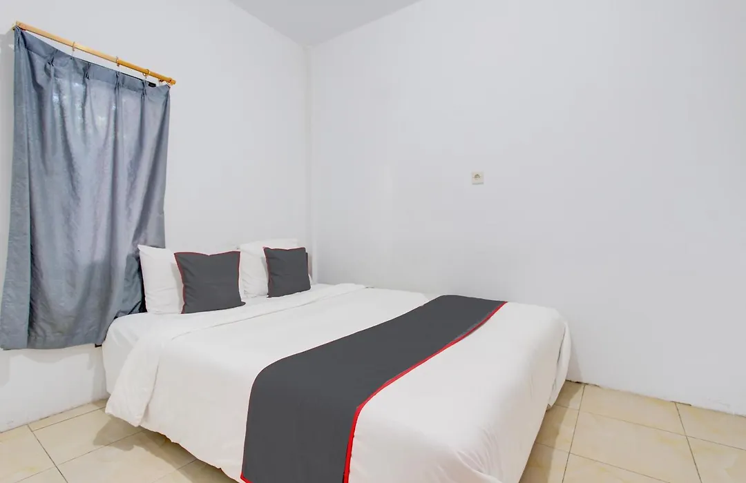 OYO Life 2928 Rumah Ceria-1
