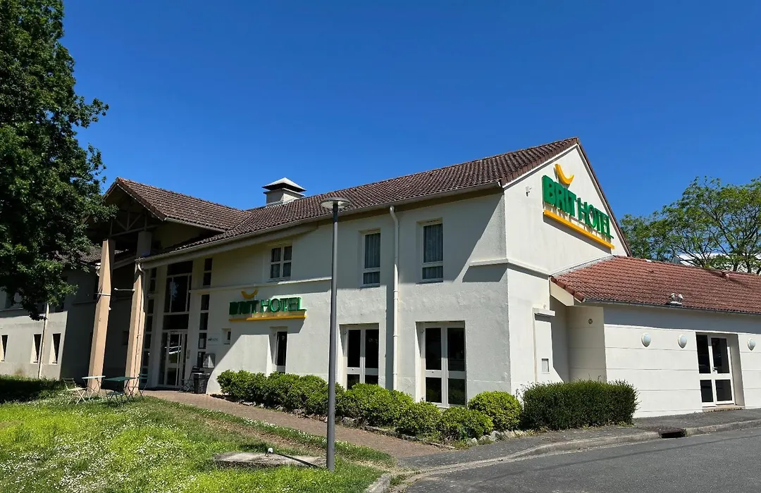 Brit Hotel Essentiel Cholet-1