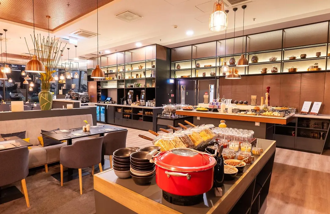 Courtyard By Marriott Vilnius City Center-1