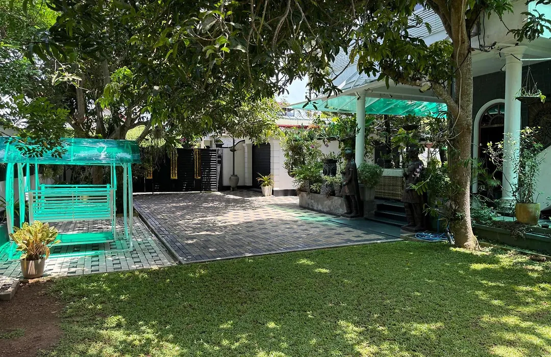 Avon Villa-1