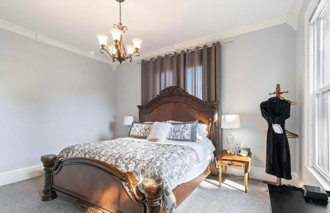 Tillinghast Manor Bed & Brunch-1