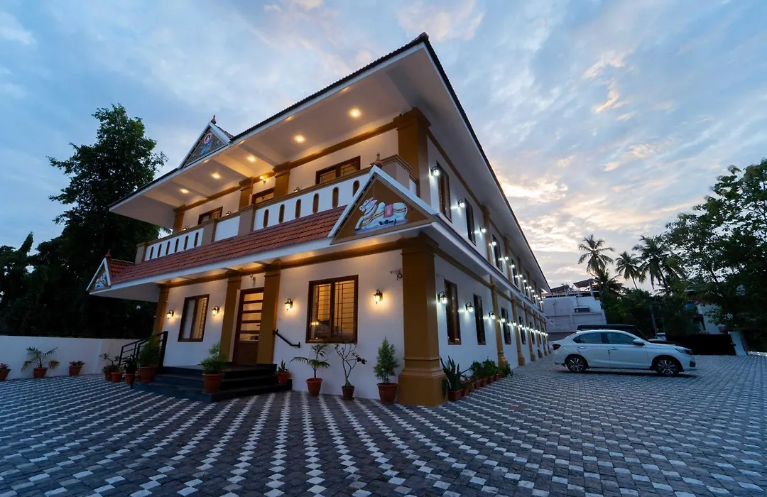 Treebo West Fort Divine - Near Padmanabhaswamy Temple-1
