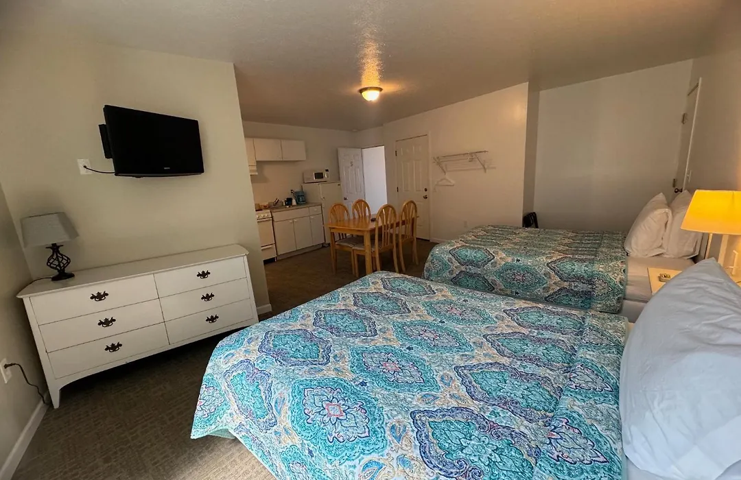 Lake View Motel & Gift Shop-1