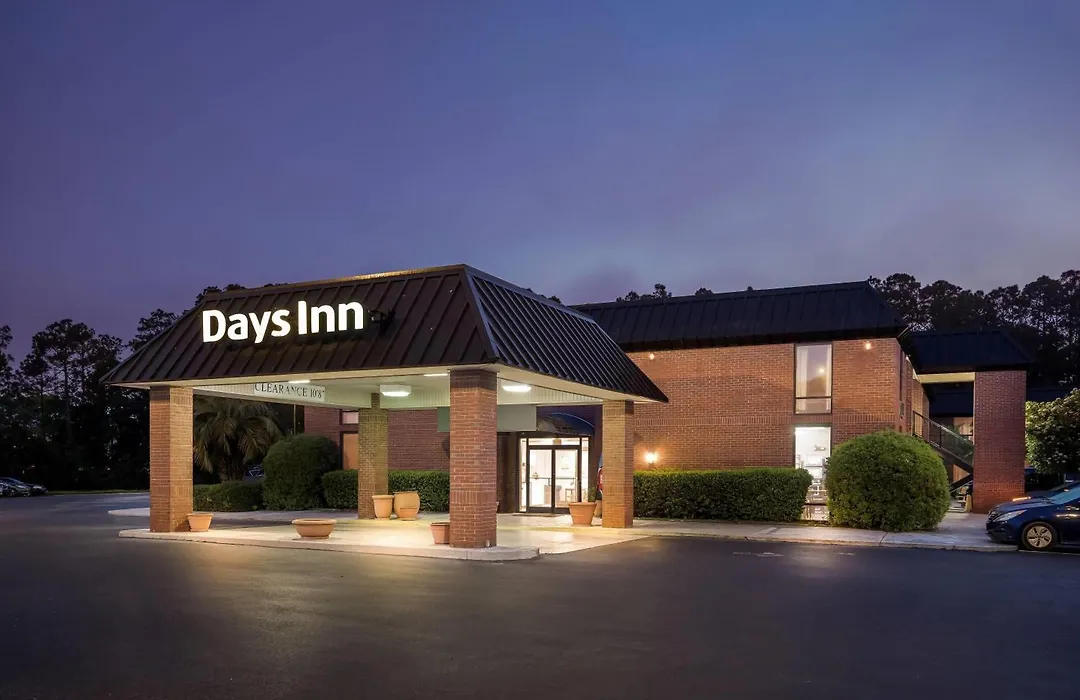 Days Inn By Wyndham Statesboro-1