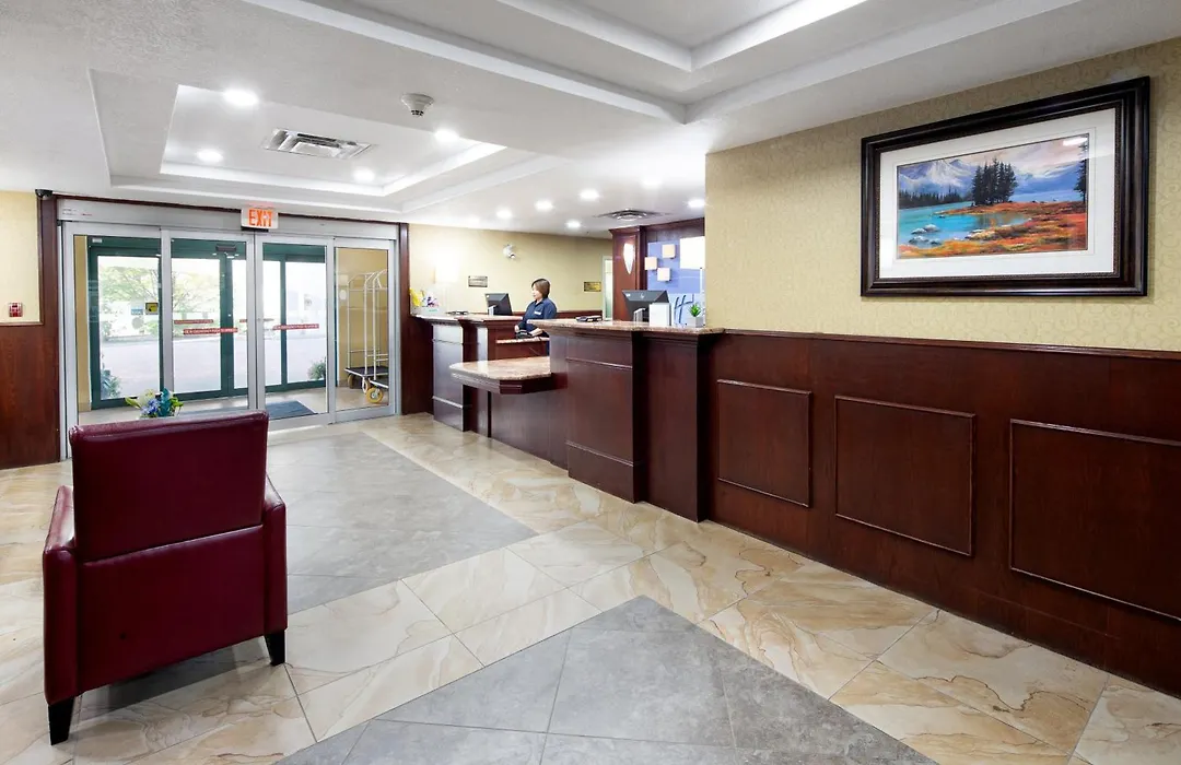 Holiday Inn Express Hotel & Suites Edson By Ihg-1