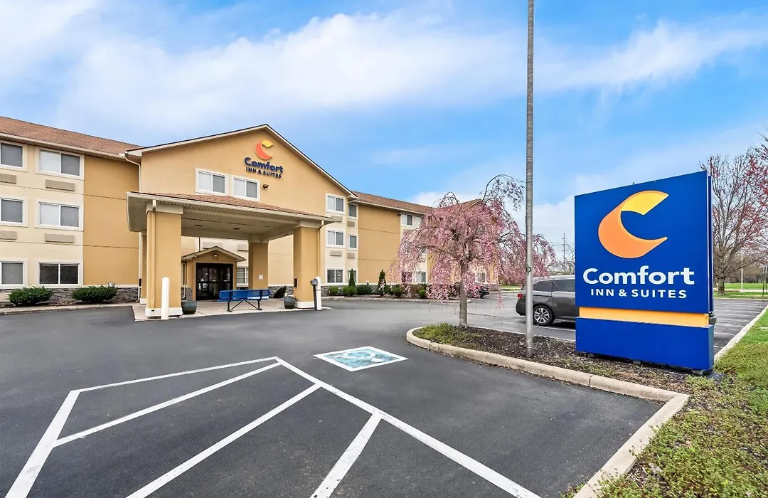 Comfort Inn & Suites Fairborn Near Wright Patterson Afb-1