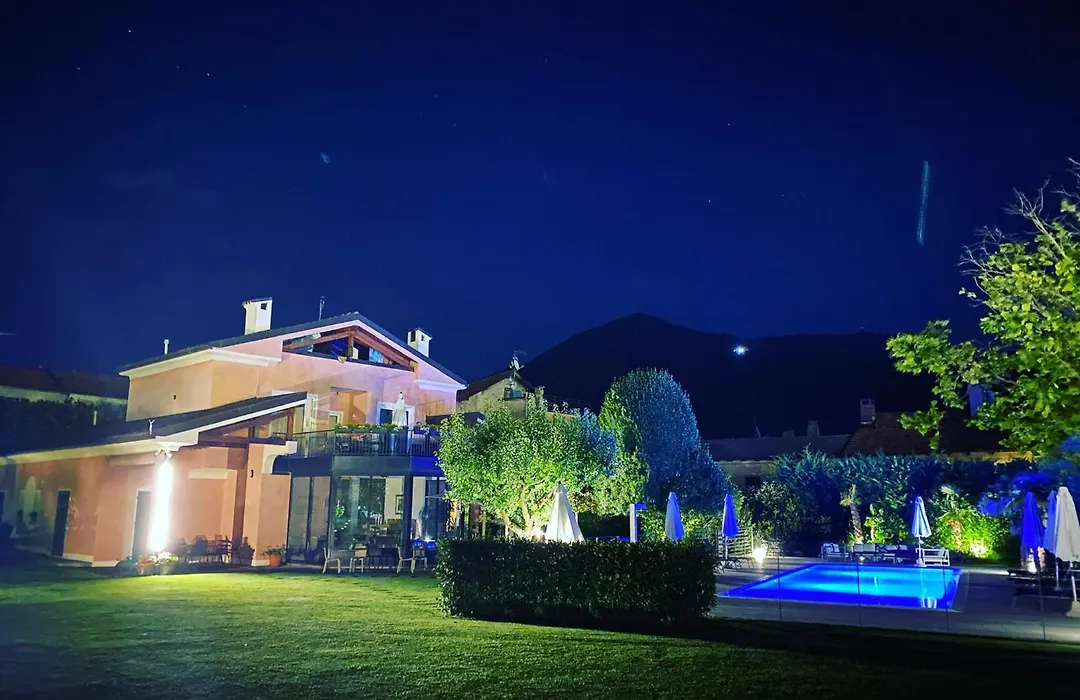 Villa Costantina With Heated Pool-1