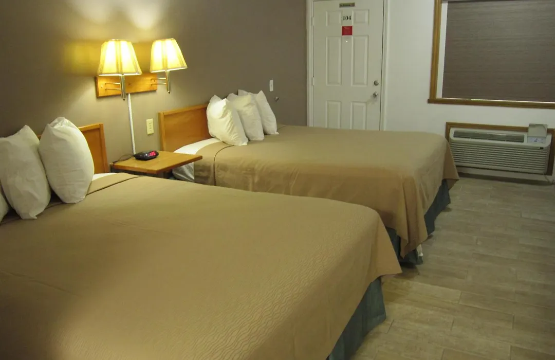 Cassville Budget Inn-1