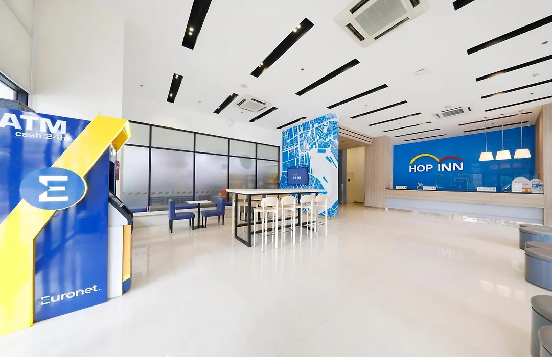 Hop Inn Hotel Aseana City Manila-1