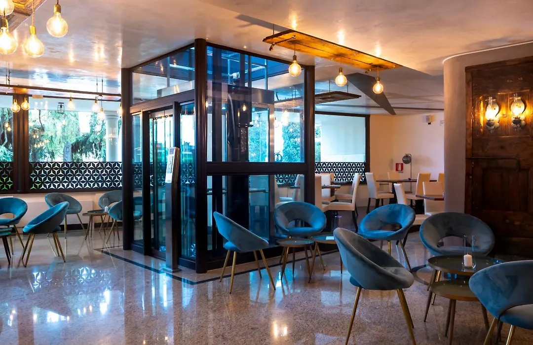 Gardone Palace Hotel-1