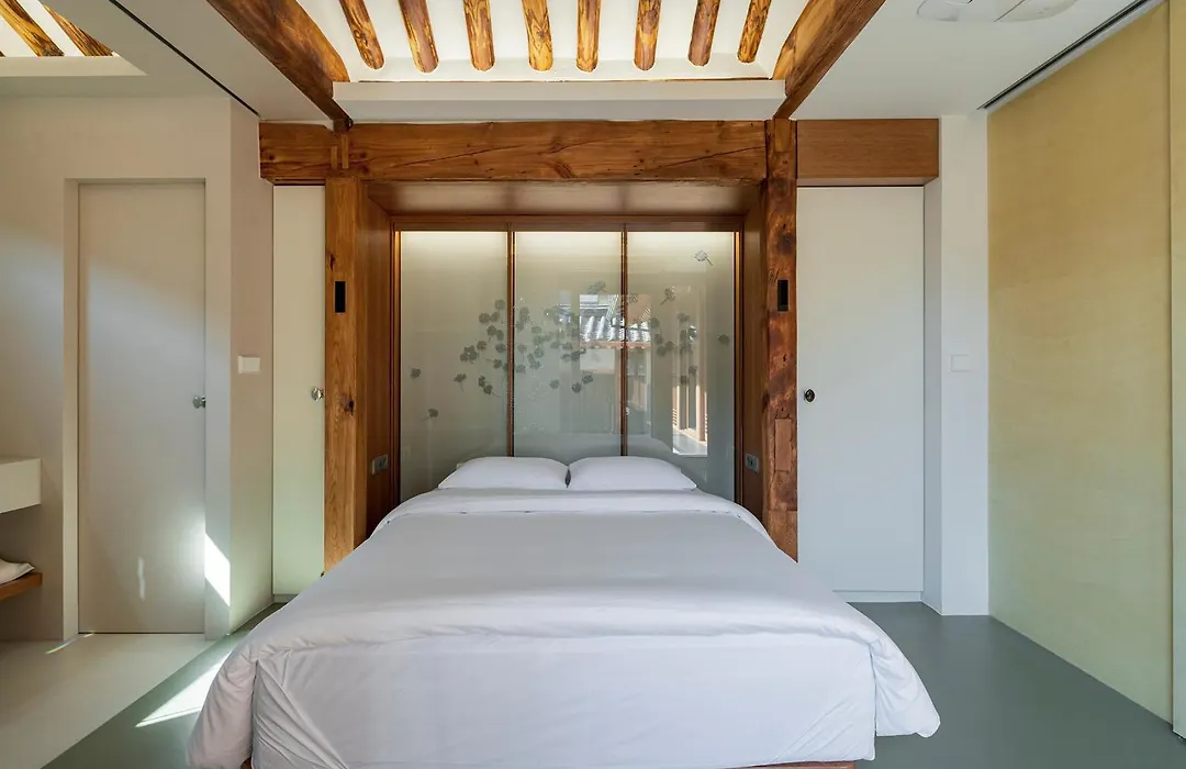 Nostalgia Hanok Hotel-1