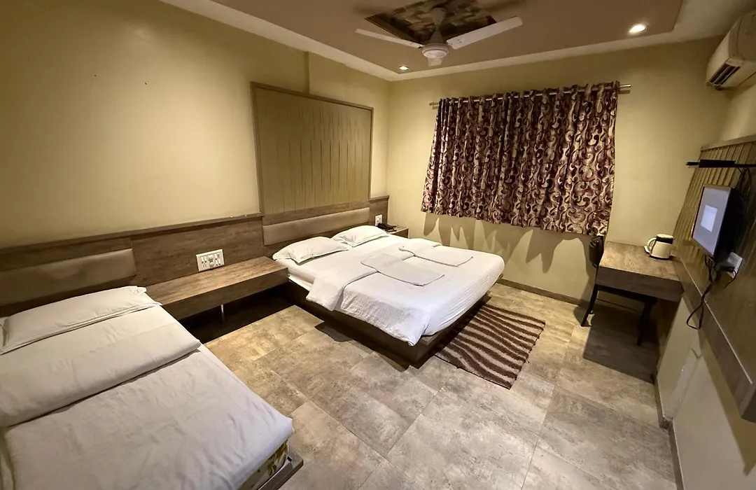 Hotel Sai Suraj Park-1