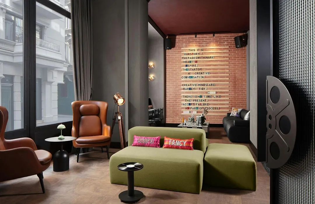 Moxy Istanbul Taksim-1