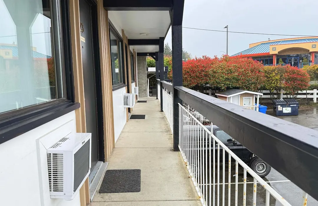 Departure Bay Motel-1