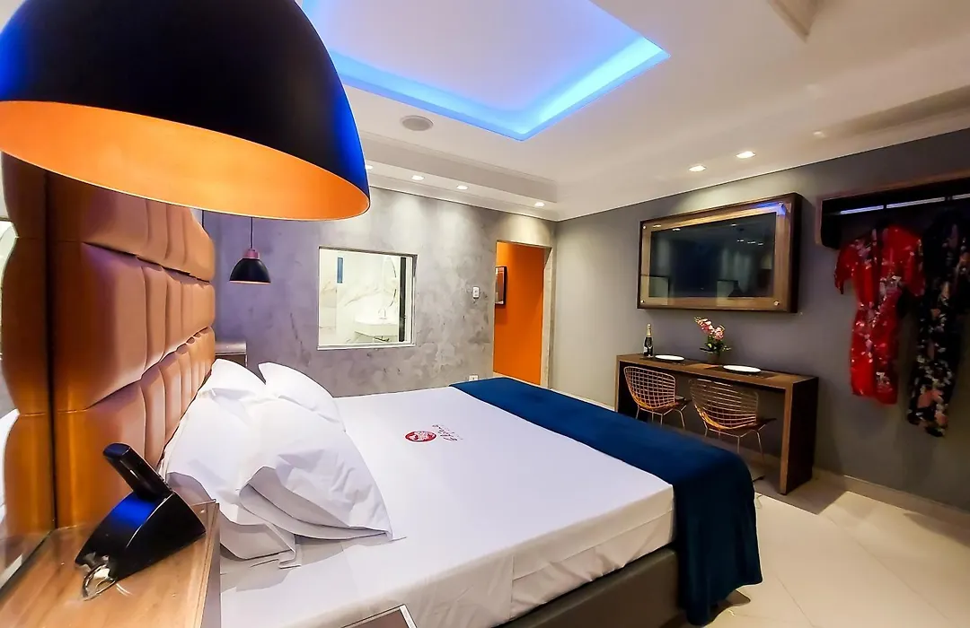 Glória Plaza Hotel (Adults Only)-1
