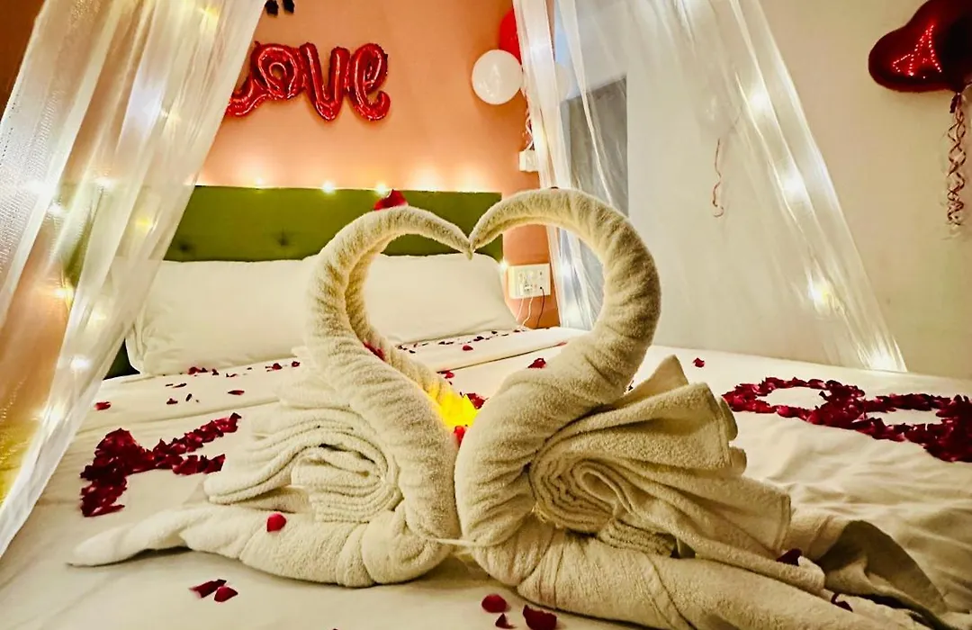 Hotel Skycity, Best Luxurious Hotel Ac Rooms In Surat-1