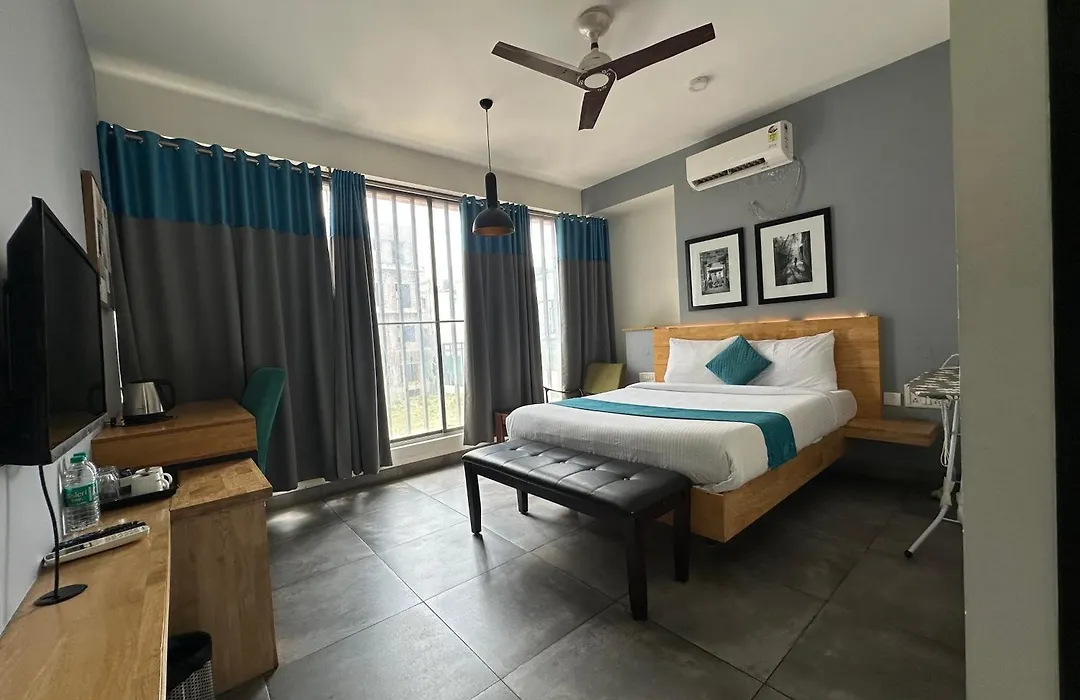 Aura Corporate Suites-1