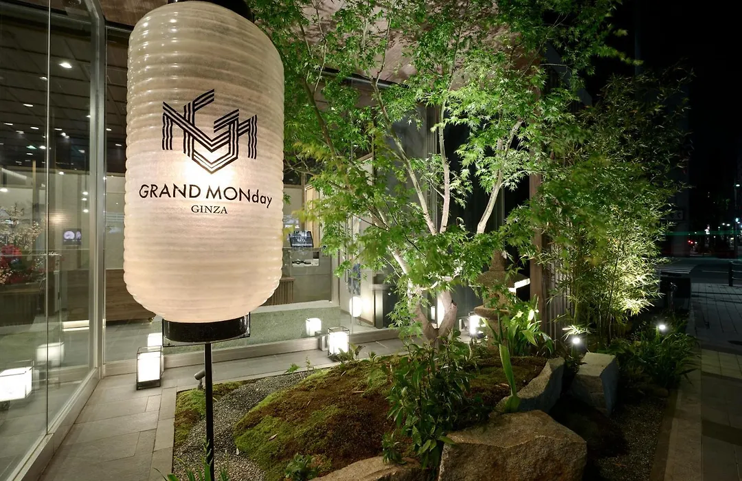 Grand Monday Ginza-1