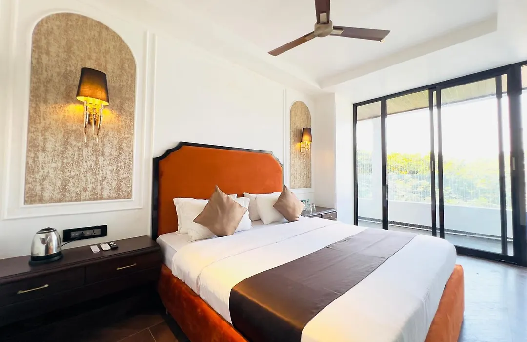 Hotel White Pearl - Colaba Mumbai-1