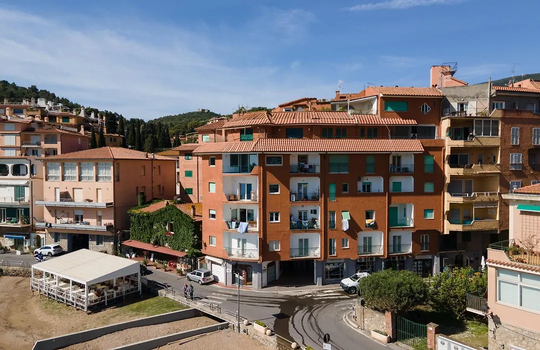 Bi Hotel-1