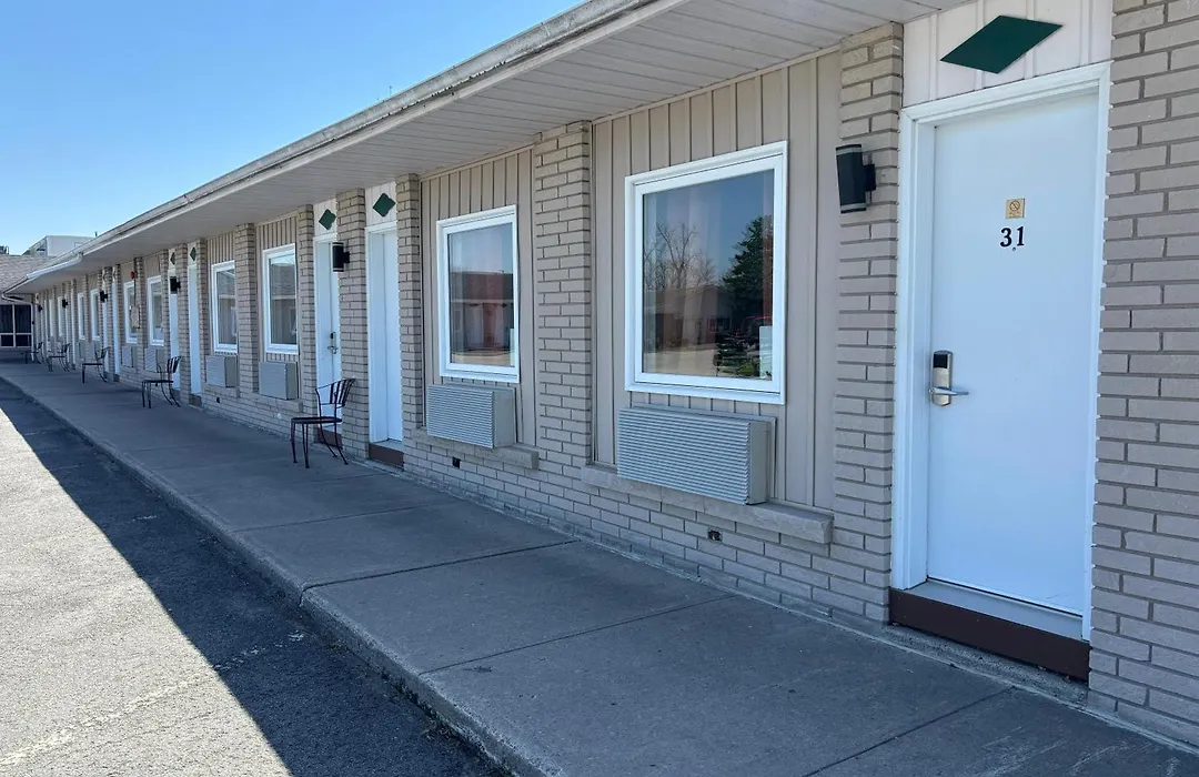 Seven Oakes Motel-1