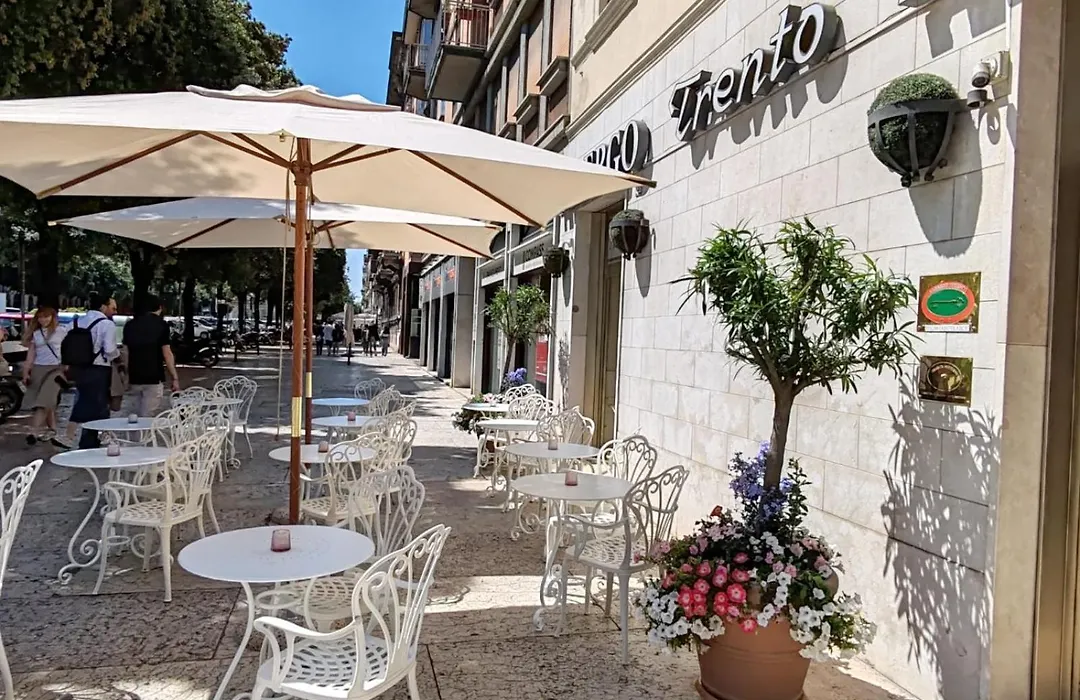 Albergo Trento-1